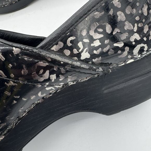 Dansko Clogs Womens US 9.5 EU 40 Black Leather Medical Nurse‎ Black Silver Spots - Picture 10 of 12